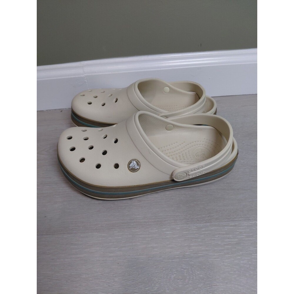 Crocs Classic Cream  Unisex Mens Size 5 Womens Size 7